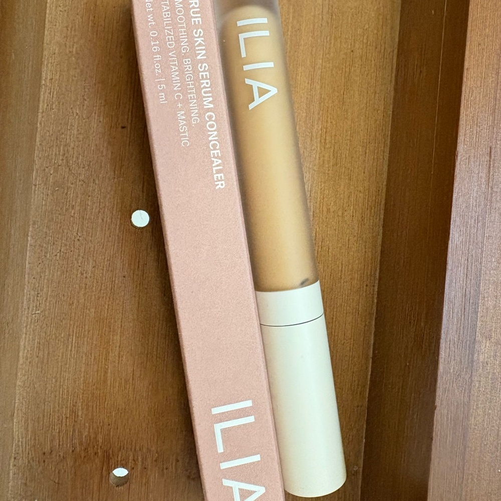 ILIA True Skin Serum Concealer - Tan